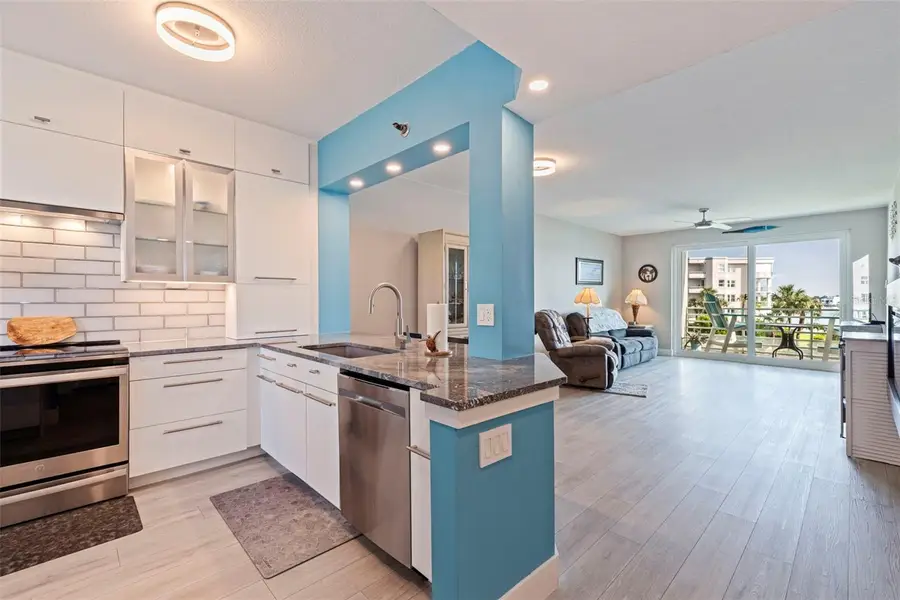 7979 Sailboat Key Boulevard S #202, South Pasadena, FL 33707 - Image #3