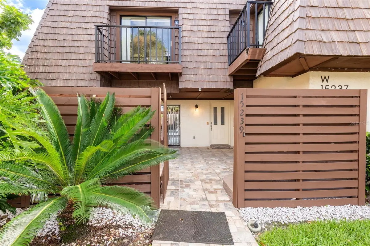 15239 W Pond Woods Drive #402, Tampa, FL 33618 - Image #1