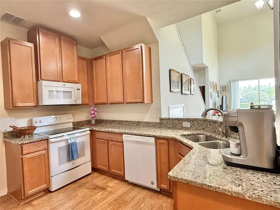 2130 Broadway View Avenue, Brandon, FL 33510 - Image #2