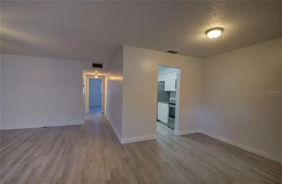 350 79th Avenue N #104, Saint Petersburg, FL 33702 - Image #3