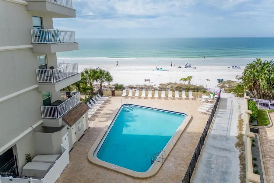 19418 Gulf Boulevard #207, Indian Shores, FL 33785 - Image #2