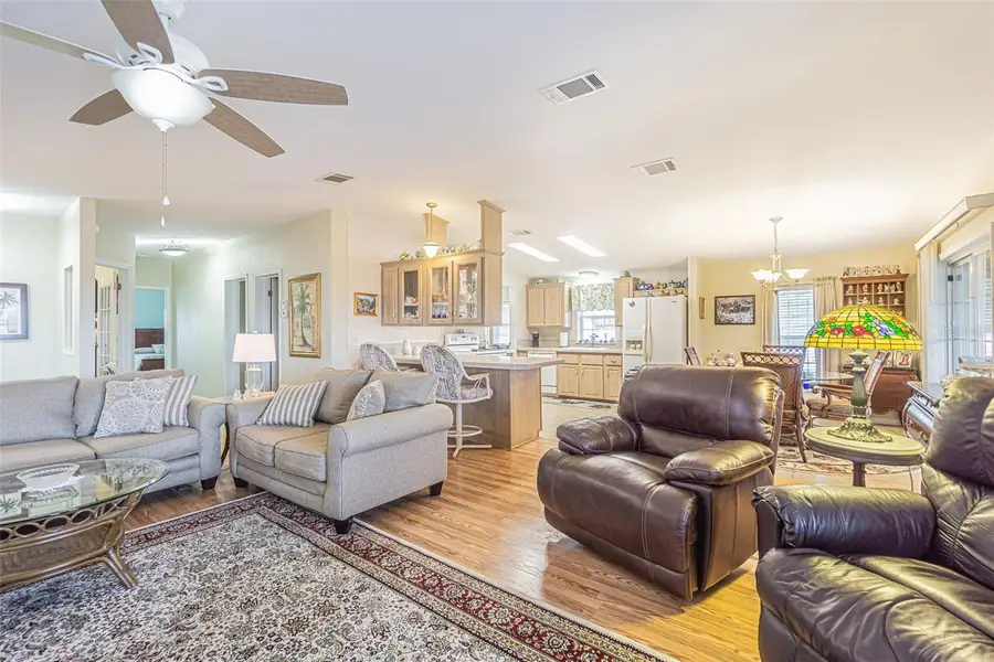 37525 Lilly Bea Avenue, Zephyrhills, FL 33541 - Image #2