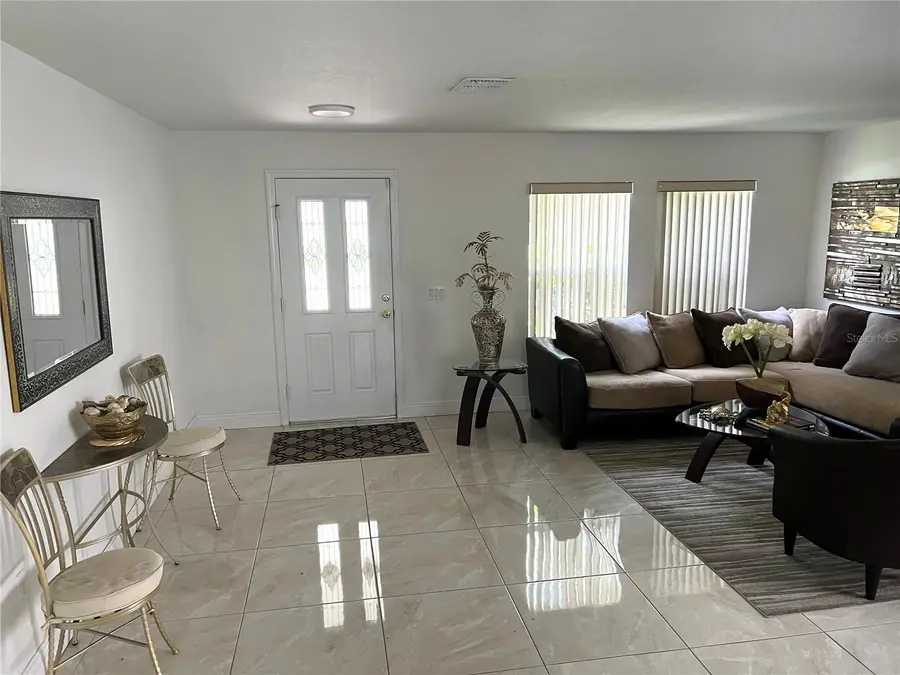 12609 Oulton Circle, Orlando, FL 32832 - Image #2