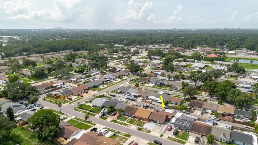 8589 Briar Grove Circle, Tampa, FL 33615 - Image #3