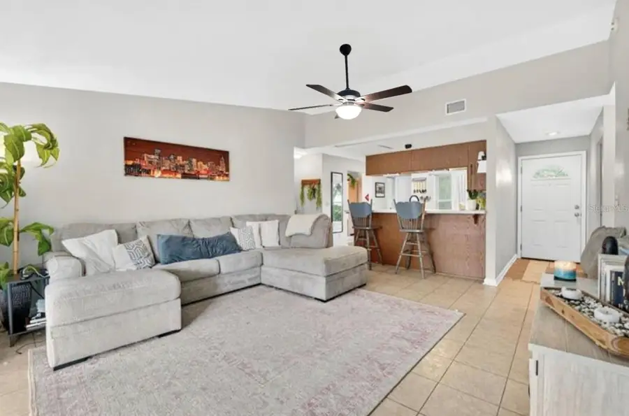 907 Old Field Drive, Brandon, FL 33511 - Image #2