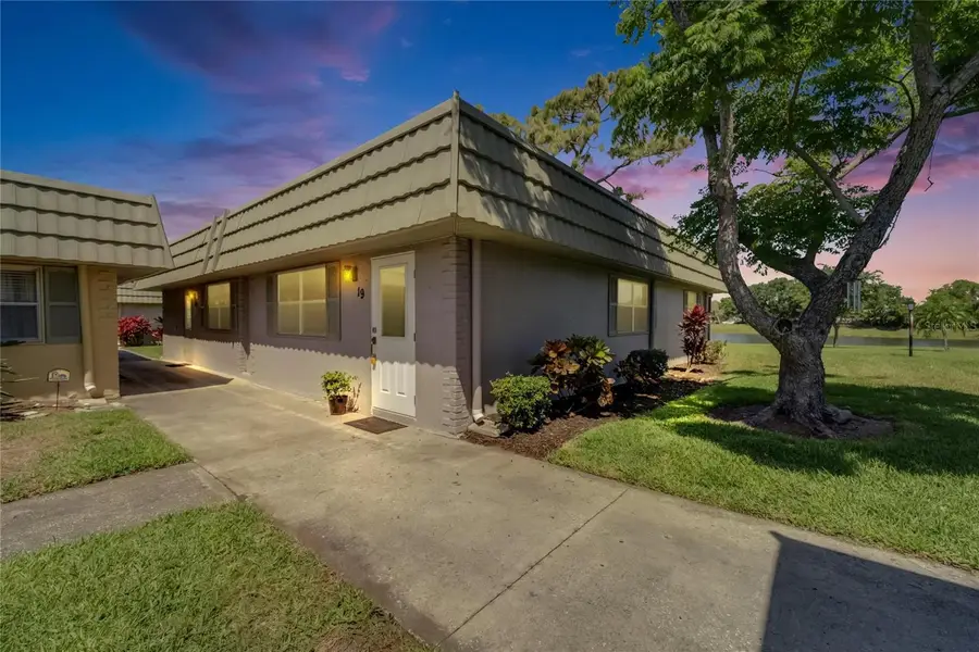 201 Kings Boulevard #19, Sun City Center, FL 33573 - Image #3