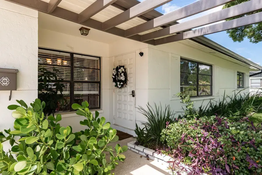 8532 Kumquat Avenue, Seminole, FL 33777 - Image #2