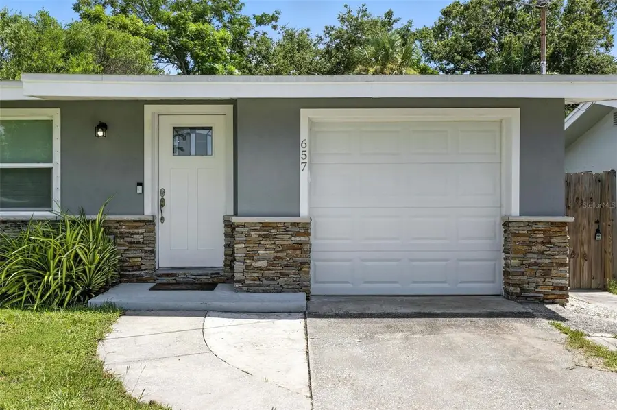 657 Laura Lane, Dunedin, FL 34698 - Image #3