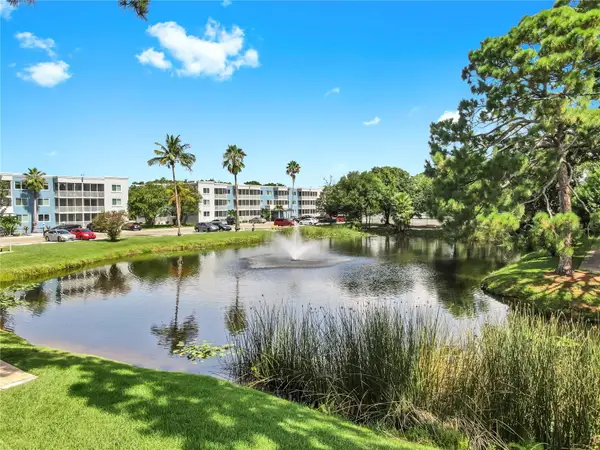 2700 Coconut Bay Lane #427, SARASOTA, FL 34237