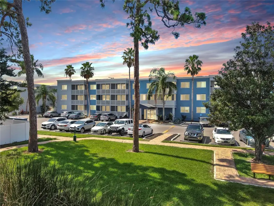 2700 Coconut Bay Lane #427, Sarasota, FL 34237 - Image #2