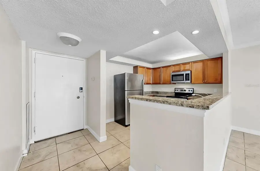2700 Coconut Bay Lane #427, Sarasota, FL 34237 - Image #3