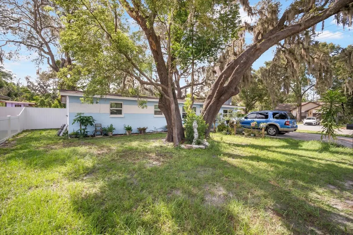 8101 N Dakota Avenue, Tampa, FL 33604 - Image #1