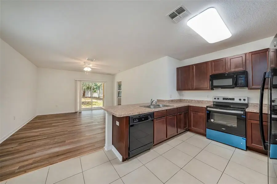 10212 Hawk Storm Avenue, Tampa, FL 33610 - Image #3