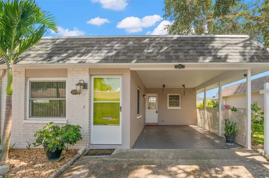 883 Sky Loch Drive S, Dunedin, FL 34698 - Image #2