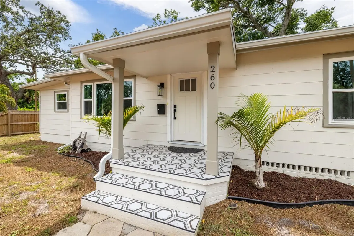 260 46th Street N, Saint Petersburg, FL 33713 - Image #1