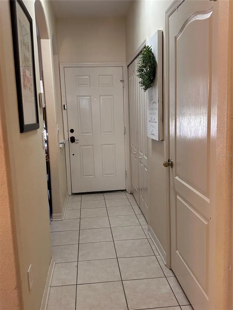 1042 Sleepy Oak Drive, Wesley Chapel, FL 33543 - Image #2