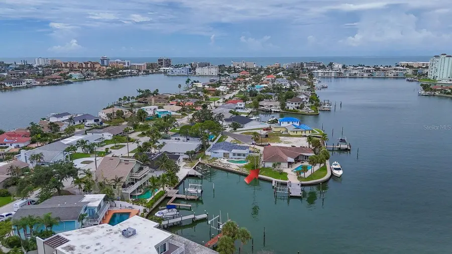 5960 Bahama Way N, Saint Pete Beach, FL 33706 - #3