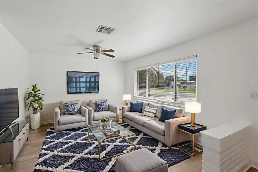 7499 7th Street N, Saint Petersburg, FL 33702 - Image #2