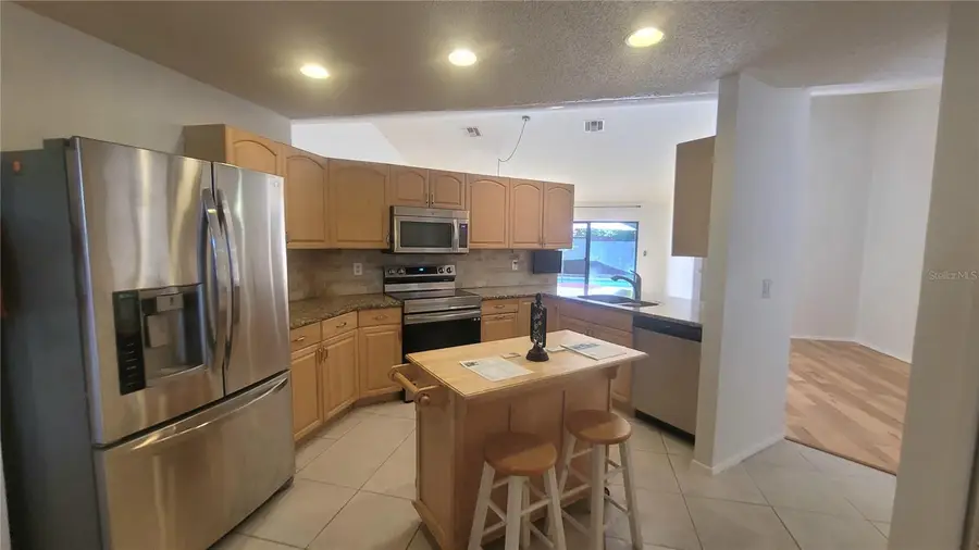 15005 Redcliff Drive, Tampa, FL 33625 - Image #2