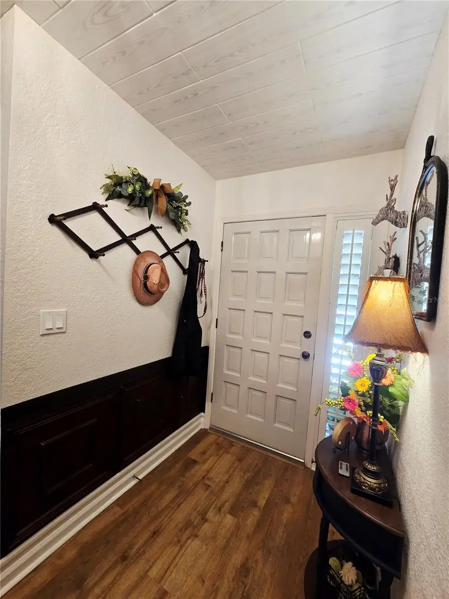 1404 Red Oak Drive, Tarpon Springs, FL 34689 - Image #3