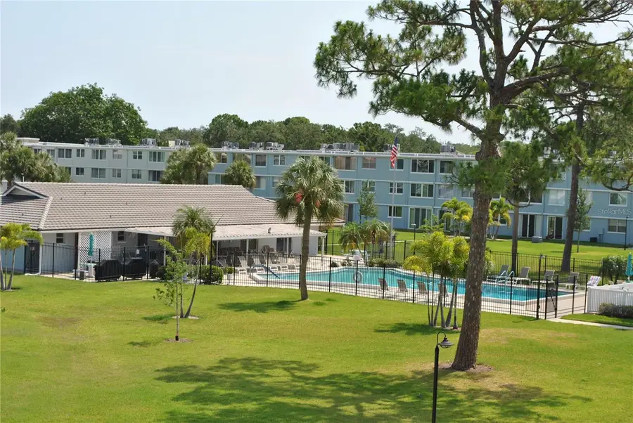 4880 Locust Street Ne #126, Saint Petersburg, FL 33703 - Image #3