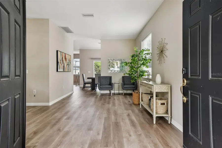 8821 N River Road, Tampa, FL 33635 - Image #2