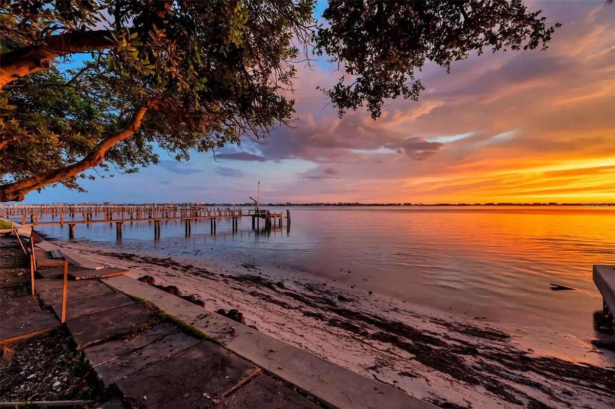 2150 Pelham Road N, Saint Petersburg, FL 33710 - Image #1