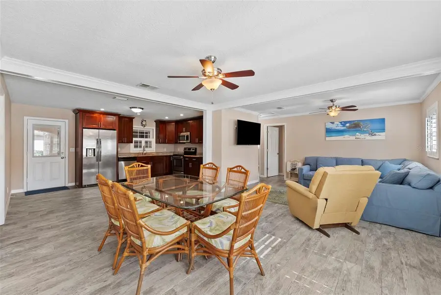 2901 W Paxton Avenue, Tampa, FL 33611 - Image #3