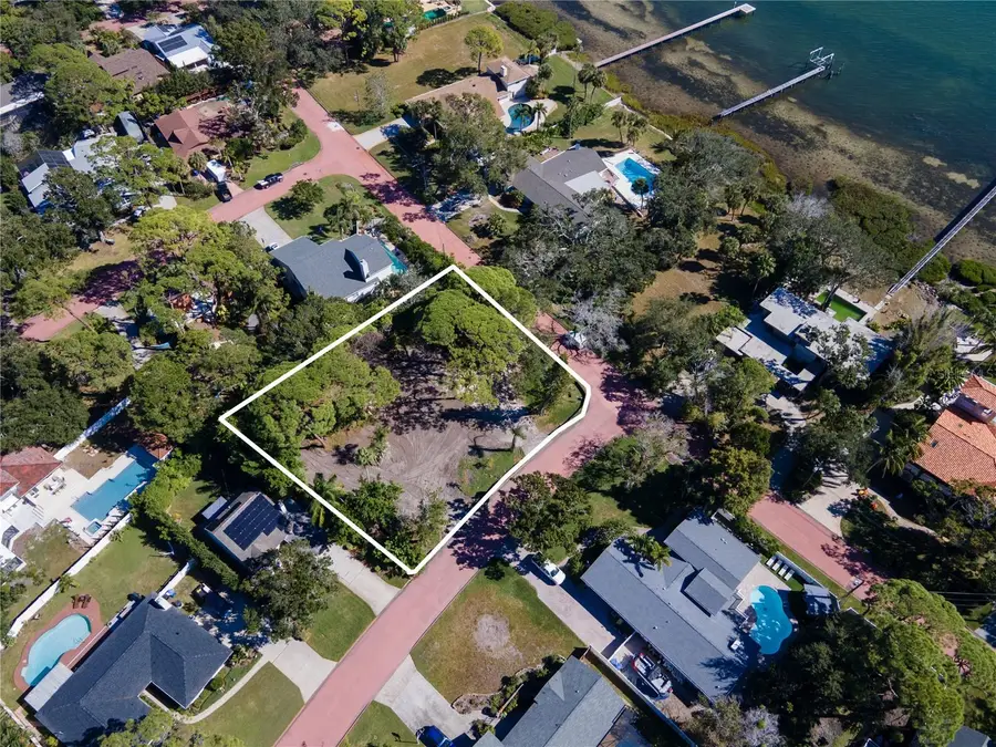 1125 Friendly Way S, Saint Petersburg, FL 33705 - Image #3