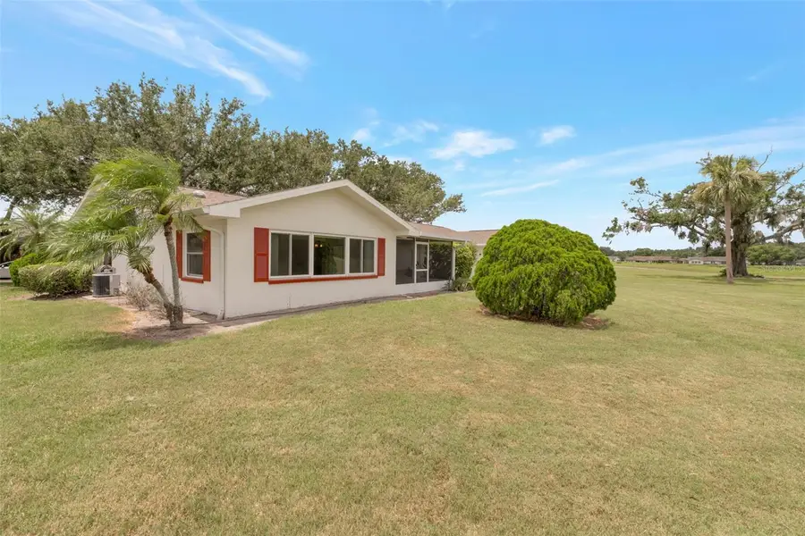 1005 Harefield Circle #43, Sun City Center, FL 33573 - Image #3