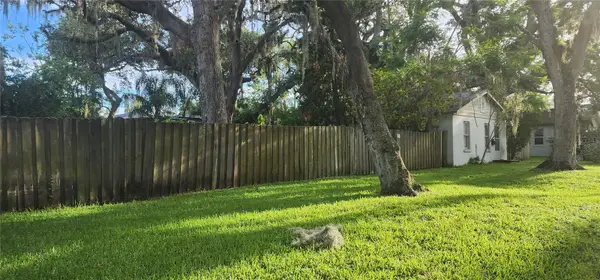 1066 3rd Street N, SAFETY HARBOR, FL 34695