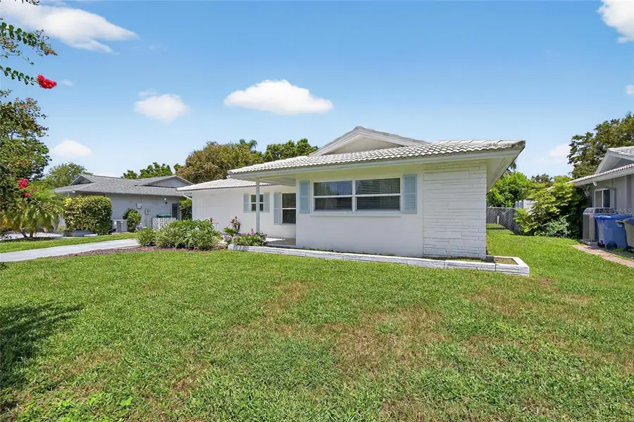 2190 Bramblewood Drive N, Clearwater, FL 33763 - Image #3