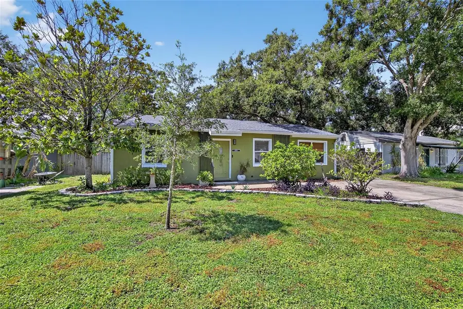 4718 W Wallcraft Avenue, Tampa, FL 33611 - Image #2