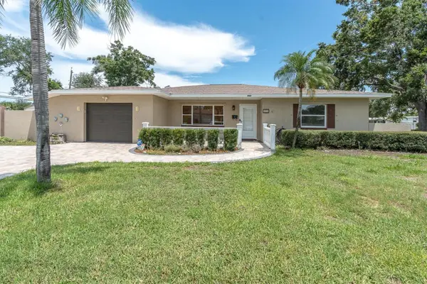 999 38th Avenue Ne, ST PETERSBURG, FL 33704