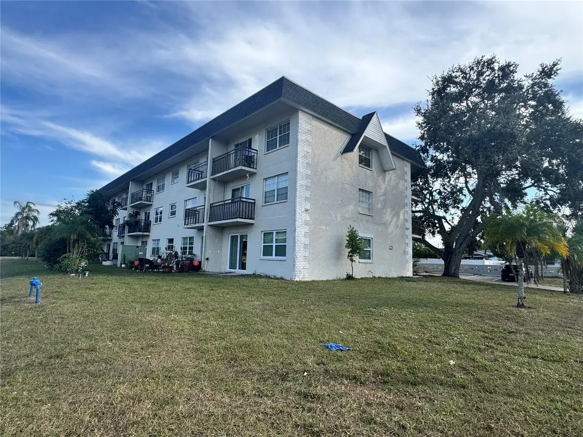 1185 58th Street N, Saint Petersburg, FL 33710 - Image #1