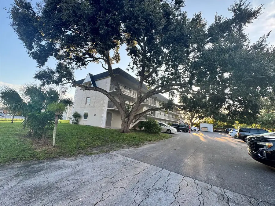 1185 58th Street N, Saint Petersburg, FL 33710 - Image #3