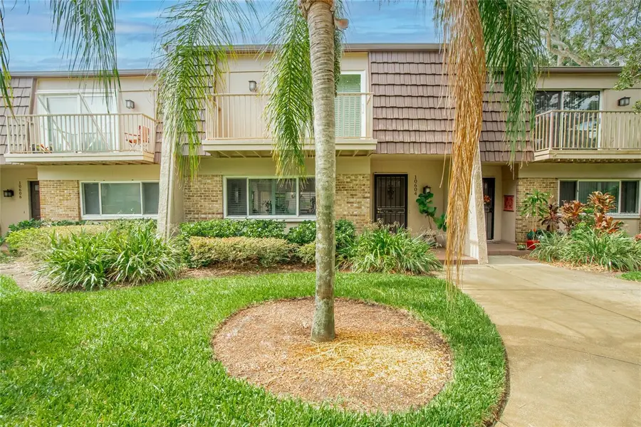 10604 Carrollbrook Lane, Tampa, FL 33618 - Image #2