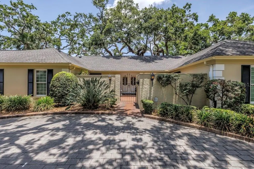 8229 22nd Avenue N, Saint Petersburg, FL 33710 - Image #1