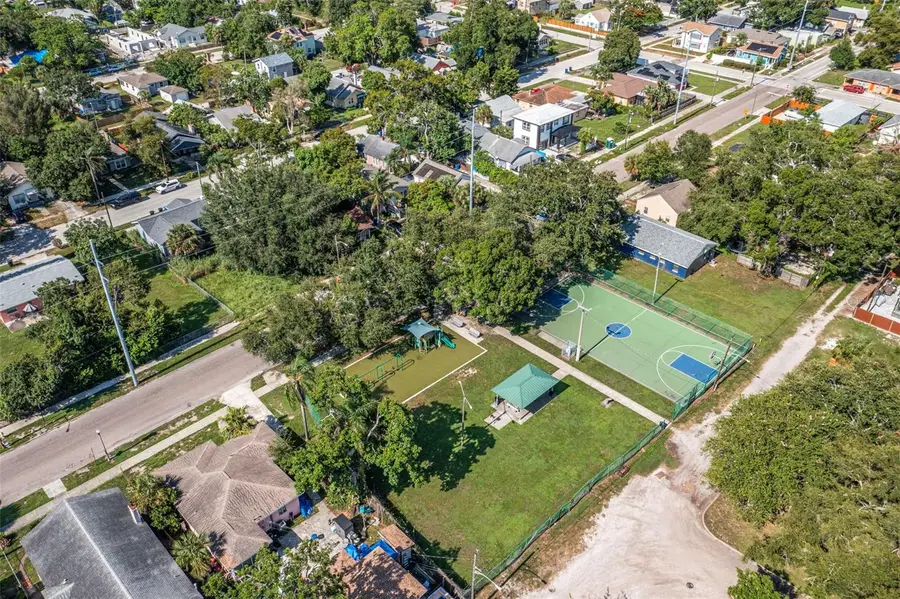 1240 James Avenue S, Saint Petersburg, FL 33705 - Image #3