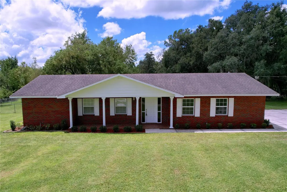 1405 Knights Griffin Road, Plant City, FL 33565 - Image #1