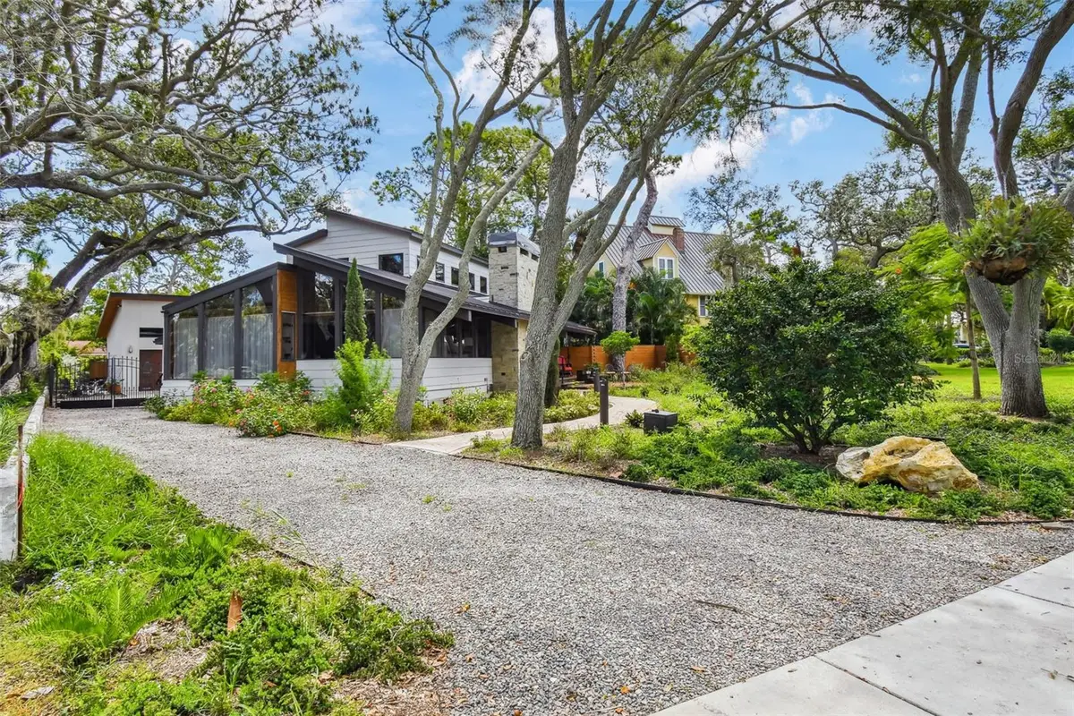 961 Victoria Drive, Dunedin, FL 34698 - Image #1