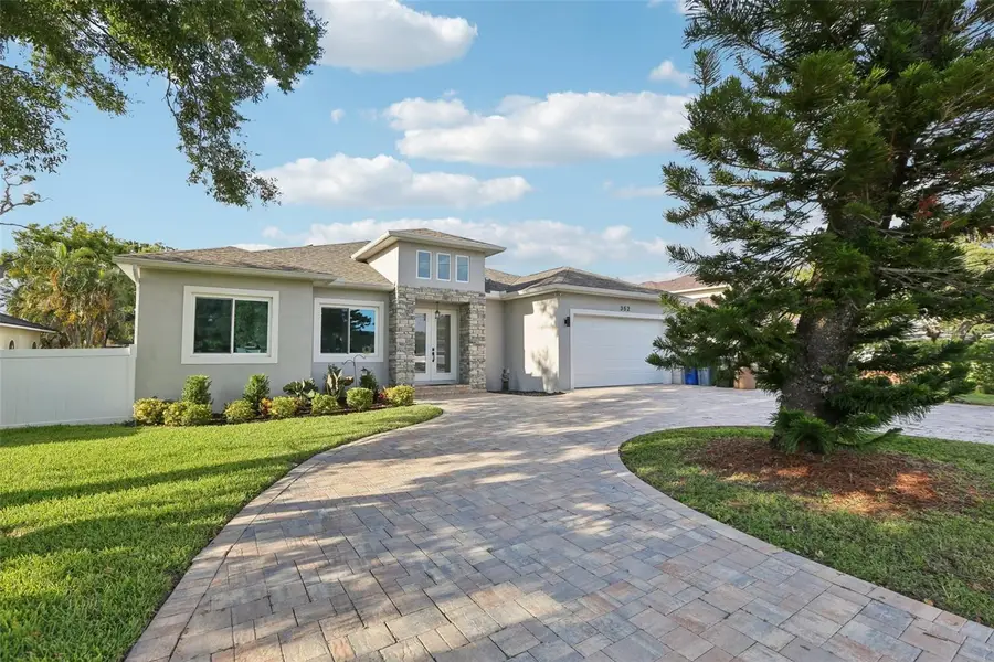 352 Mehlenbacher Road, Belleair, FL 33756 - Image #3