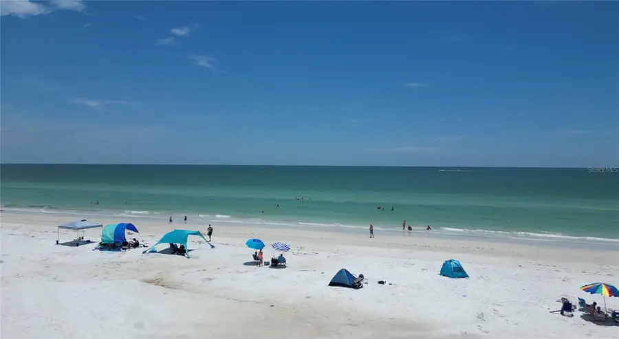 460 Beach Road #B2, Sarasota, FL 34242 - Image #3