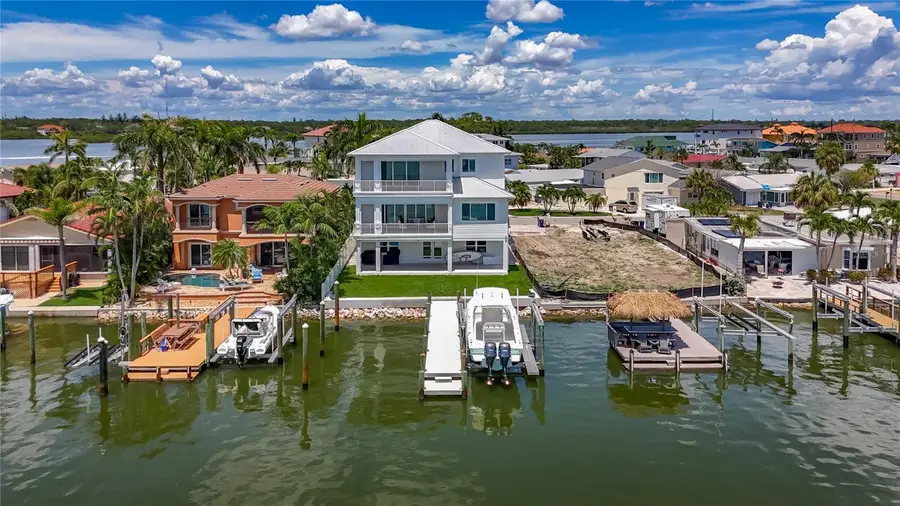 17713 Wall Circle, Redington Shores, FL 33708 - Image #3