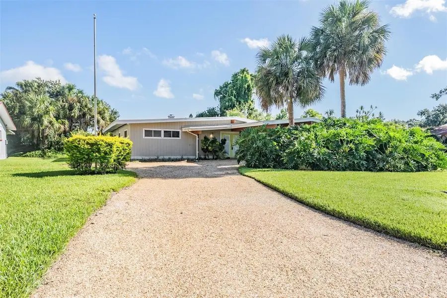 961 58th Avenue S, Saint Petersburg, FL 33705 - Image #2