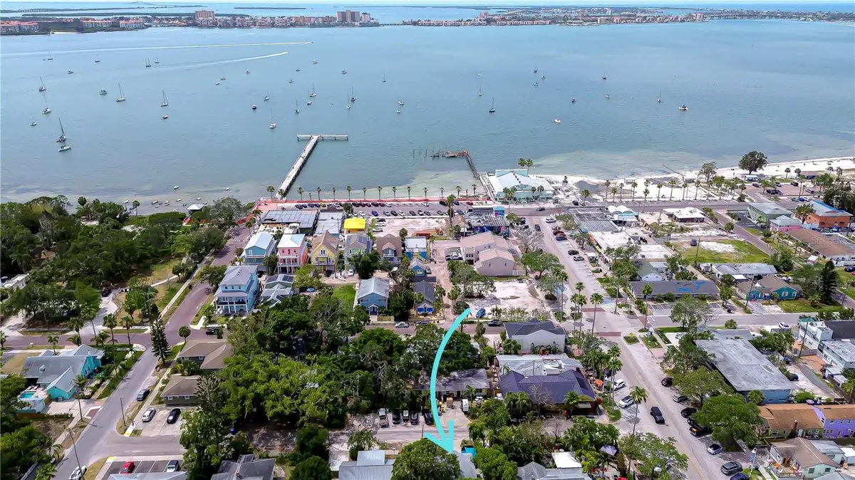 5437 Delette Avenue S, Gulfport, FL 33707 - Image #1