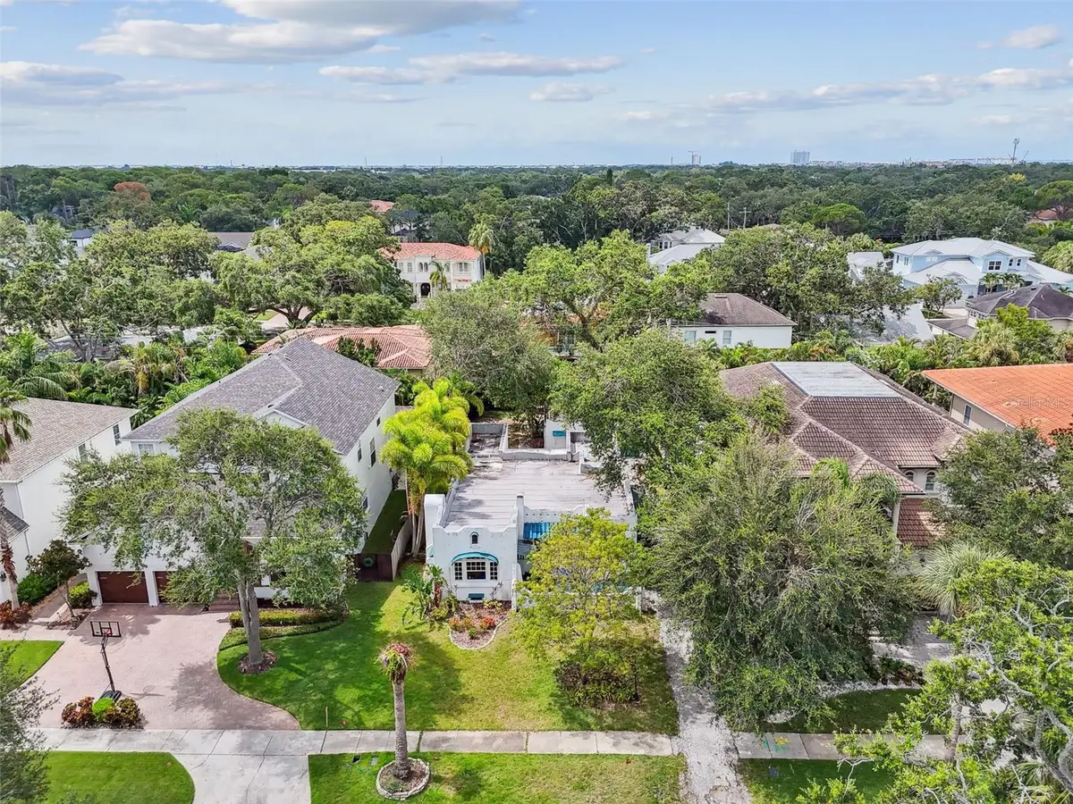 4616 W Lamb Avenue, Tampa, FL 33629 - Image #1