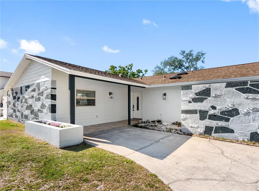 7305 Woodkirk Court, Tampa, FL 33634 - Image #2