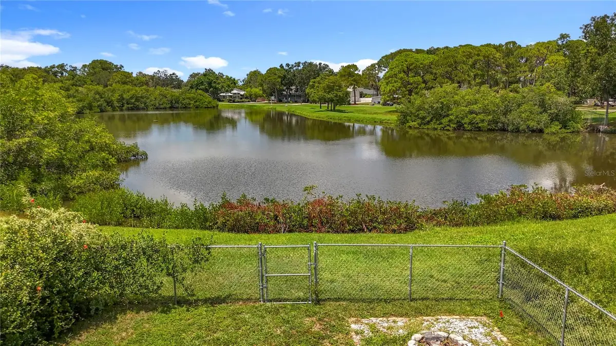 125 Mystic Lake Terrace N, Saint Petersburg, FL 33702 - Image #1