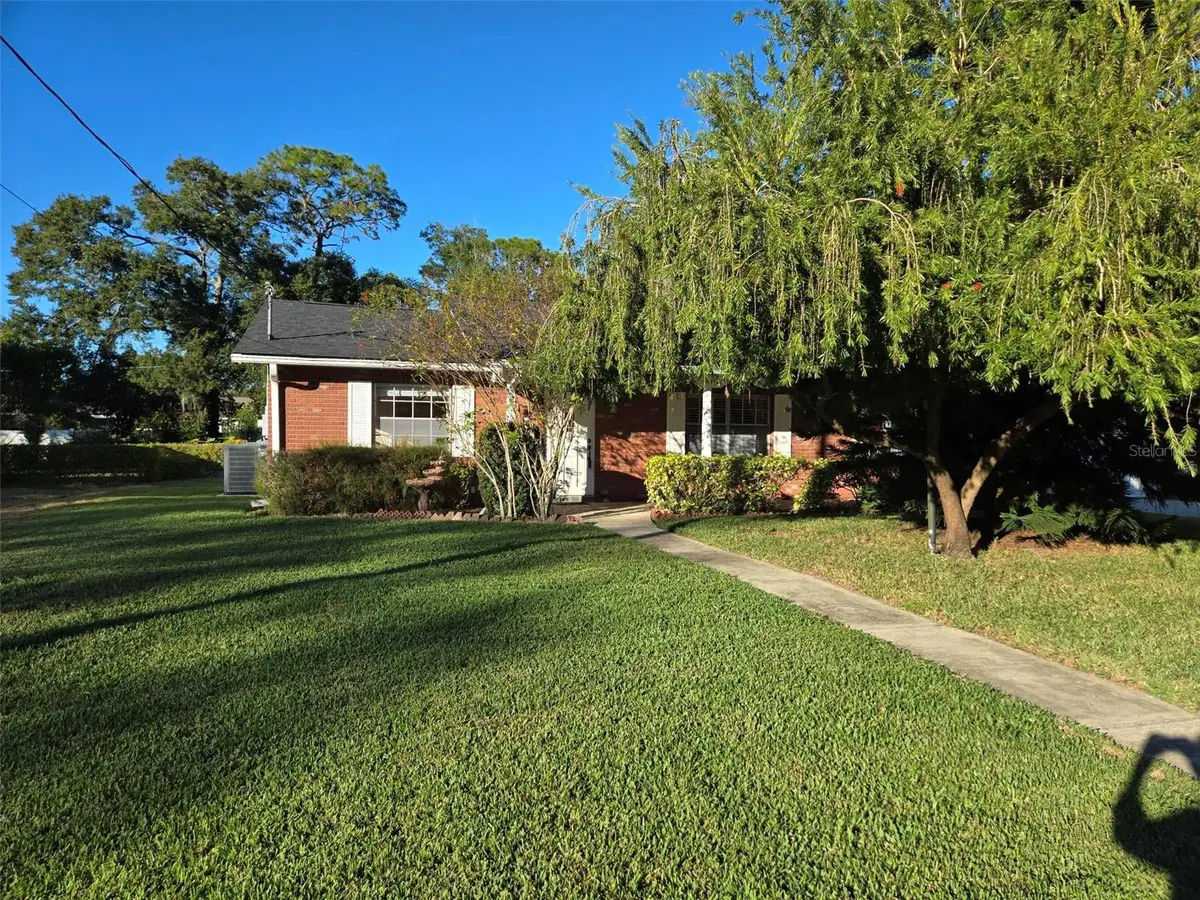 8710 W Lanway Drive, Tampa, FL 33637 - Image #1